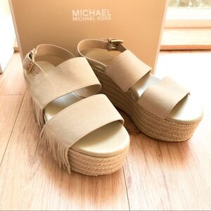 Michael Kors Hana Suede Flatform espadrilles Sandal size 6.5
